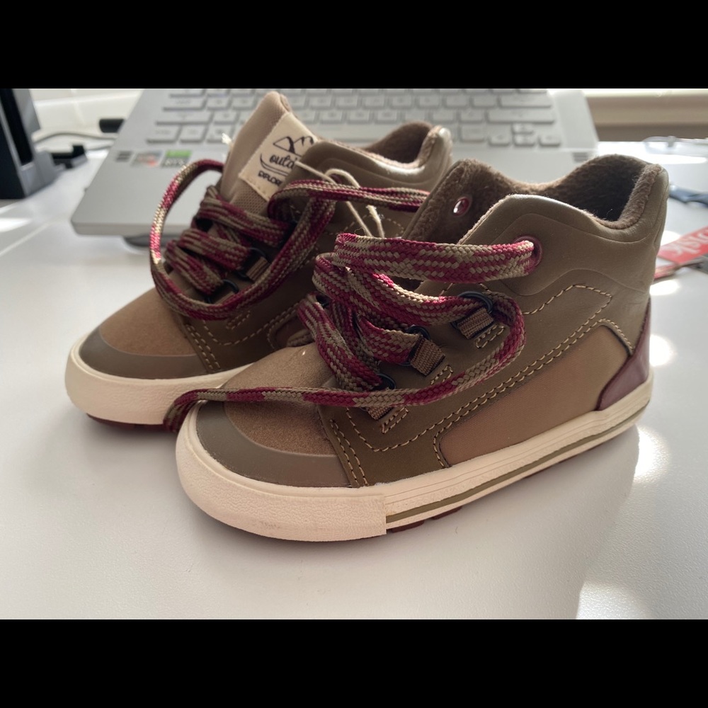 Toddler Winter Shoes brand new
